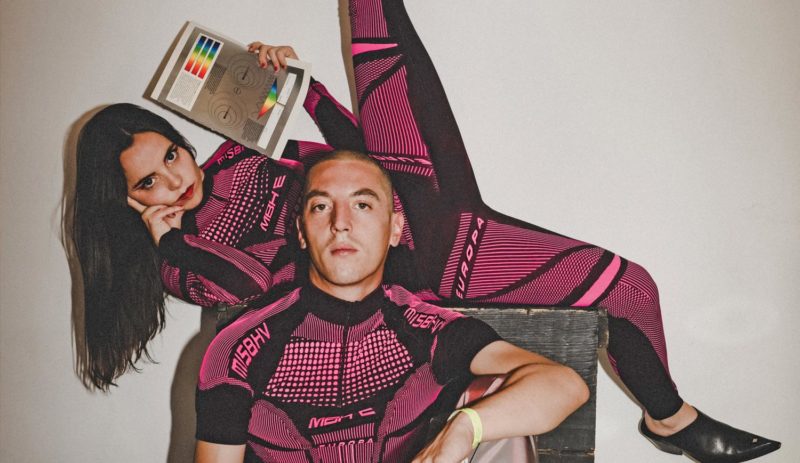 Photo du duo de pop hardcore ascendant vierge
